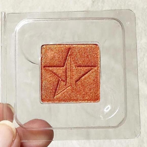 NIB Jeffree Star Pressed Pigment Artistry Single in Sweetener 1.5g - Picture 3 of 7